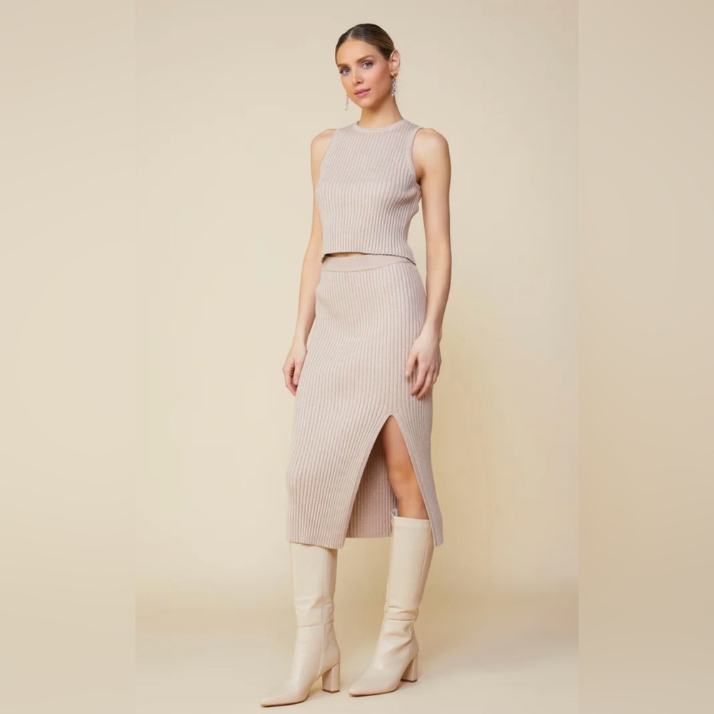 NWT Skies are Blue Ribbed Knit Slit Skirt